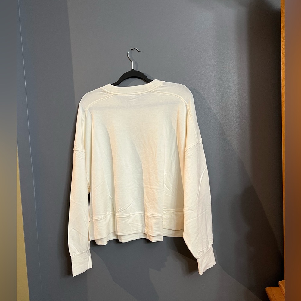 Old Navy Long Sleeve Live In Cropped French Terry Sweater! - Picture 10 of 11